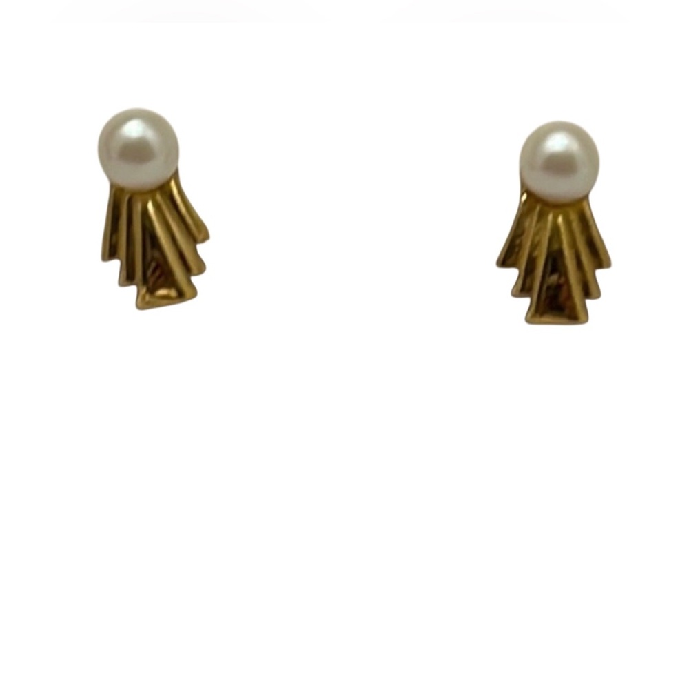 Faux Pearl & Gold Tone Post Earrings   Pre owned